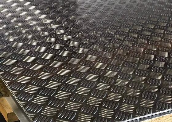 acheter Panneau en aluminium de relief poli 3003 de plat de bande de roulement 6061 T6 8mm 6mm fabrication en ligne